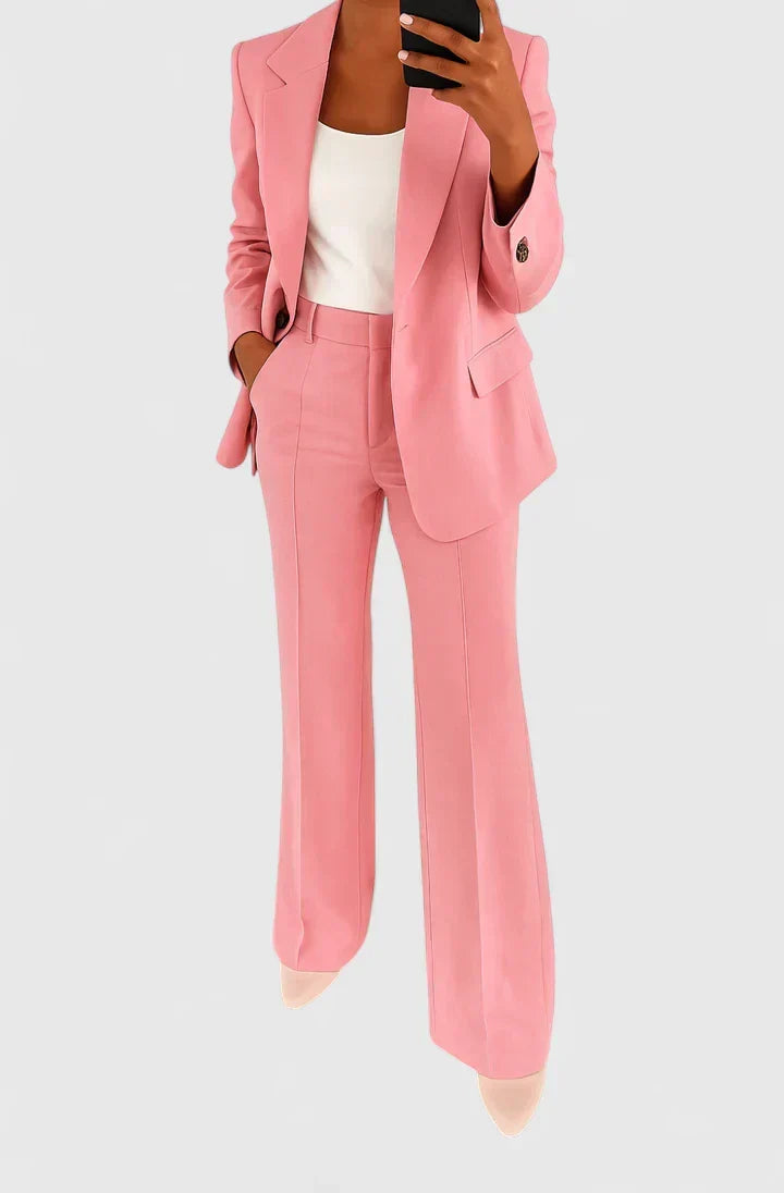 Elegant sæt med blazer og bukser til kvinder