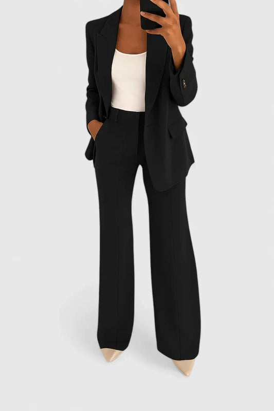 Elegant sæt med blazer og bukser til kvinder
