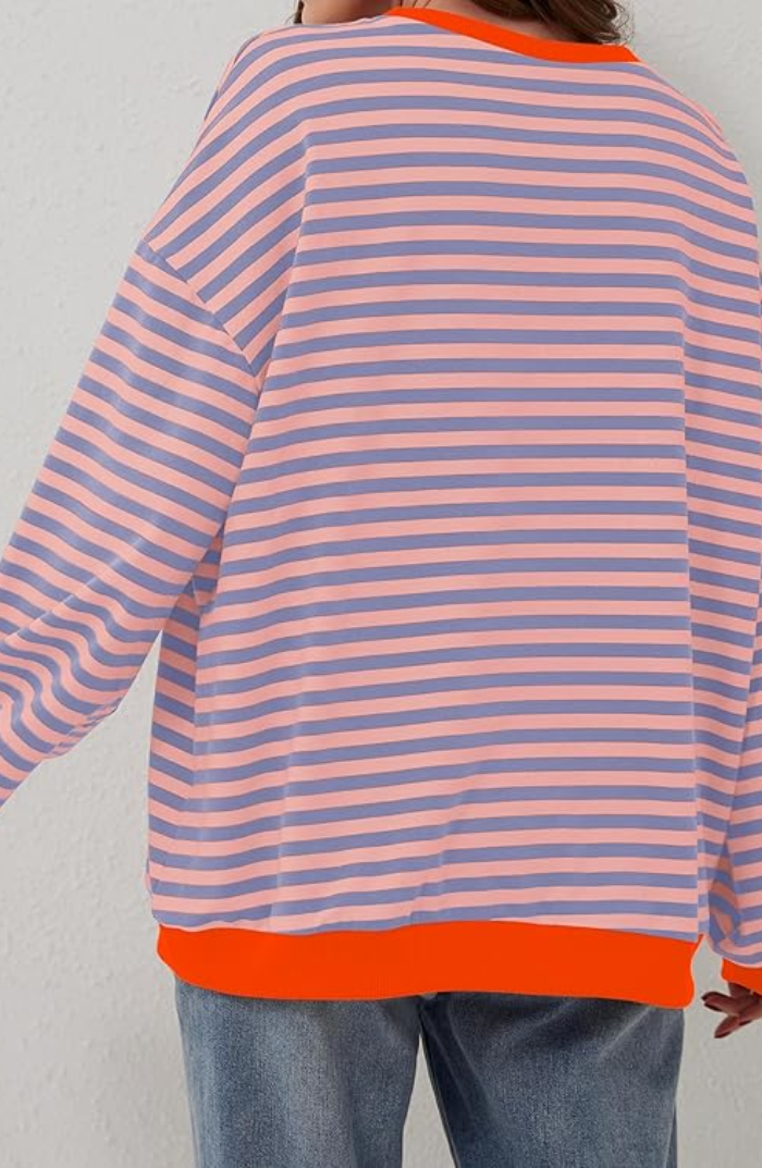 Oversizedstribet sweatshirt med kontrastkanter og droppede skuldre