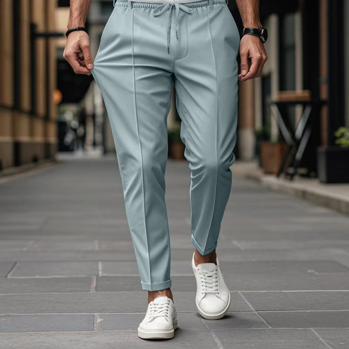 Afslappede vævede bukser til mænd med snøre i taljen og pressefold