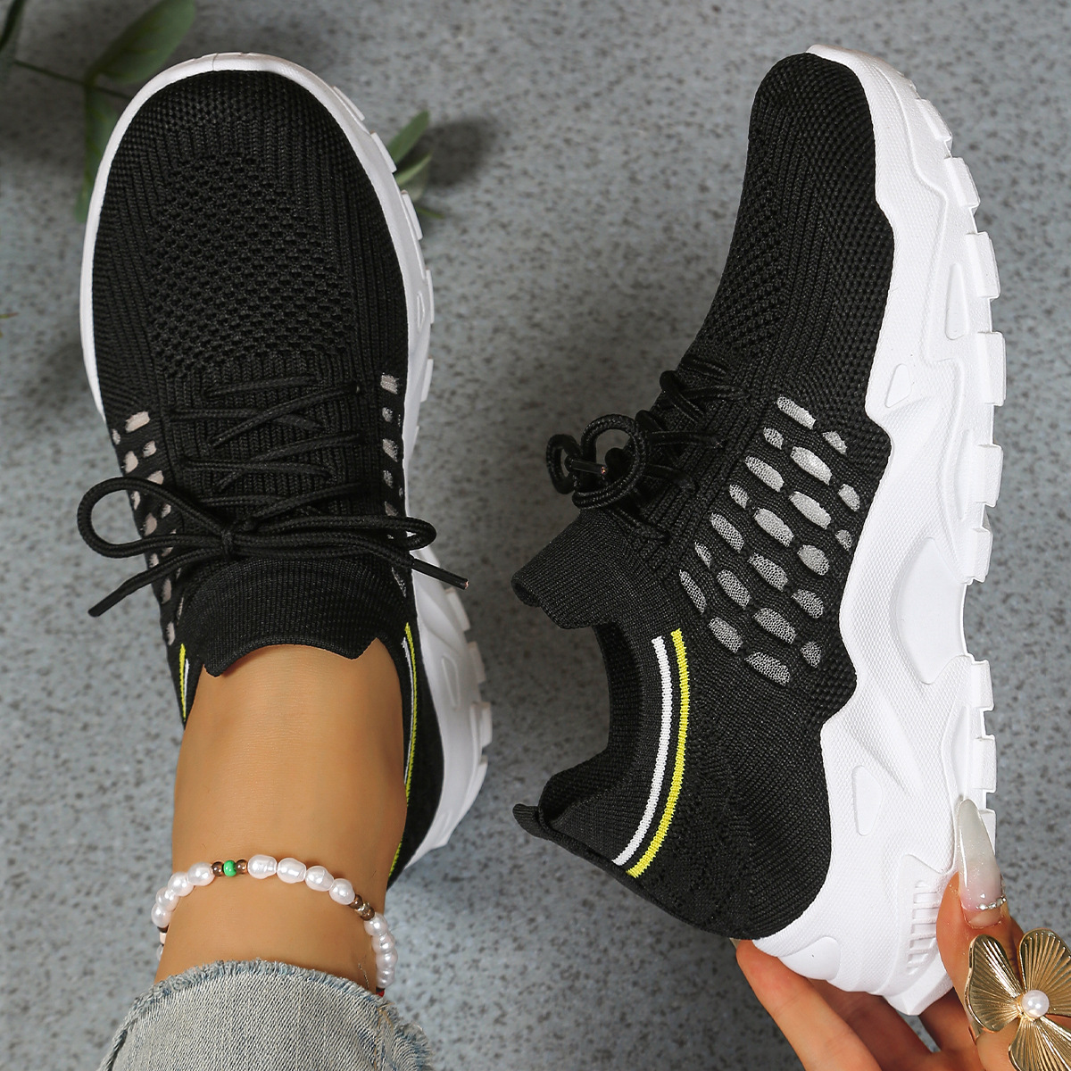 Moderigtige dametøjsneakers til hverdagen