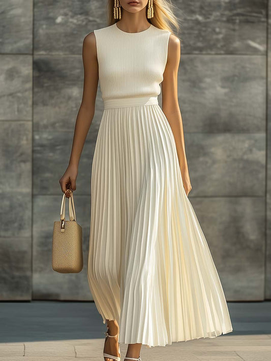 Elegant maxikjole med plisseret chiffon