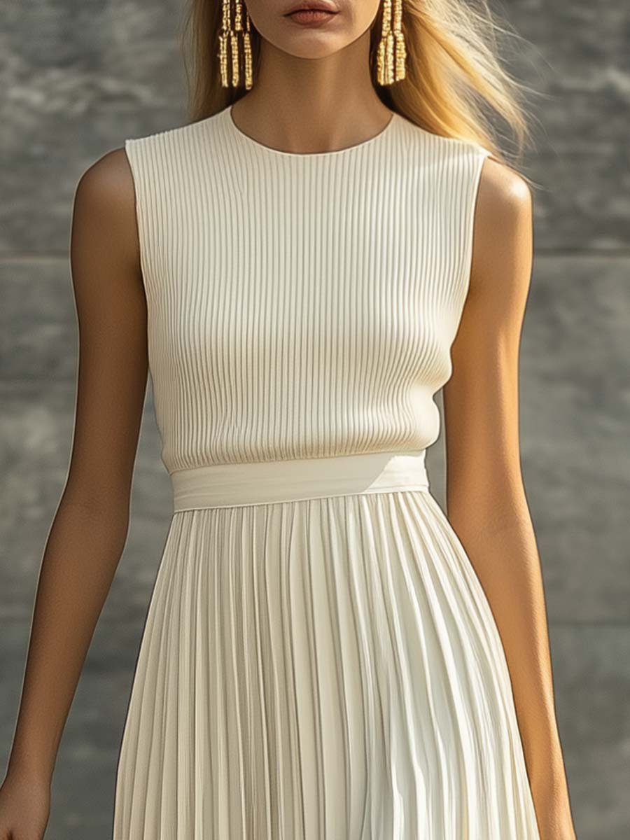Elegant maxikjole med plisseret chiffon